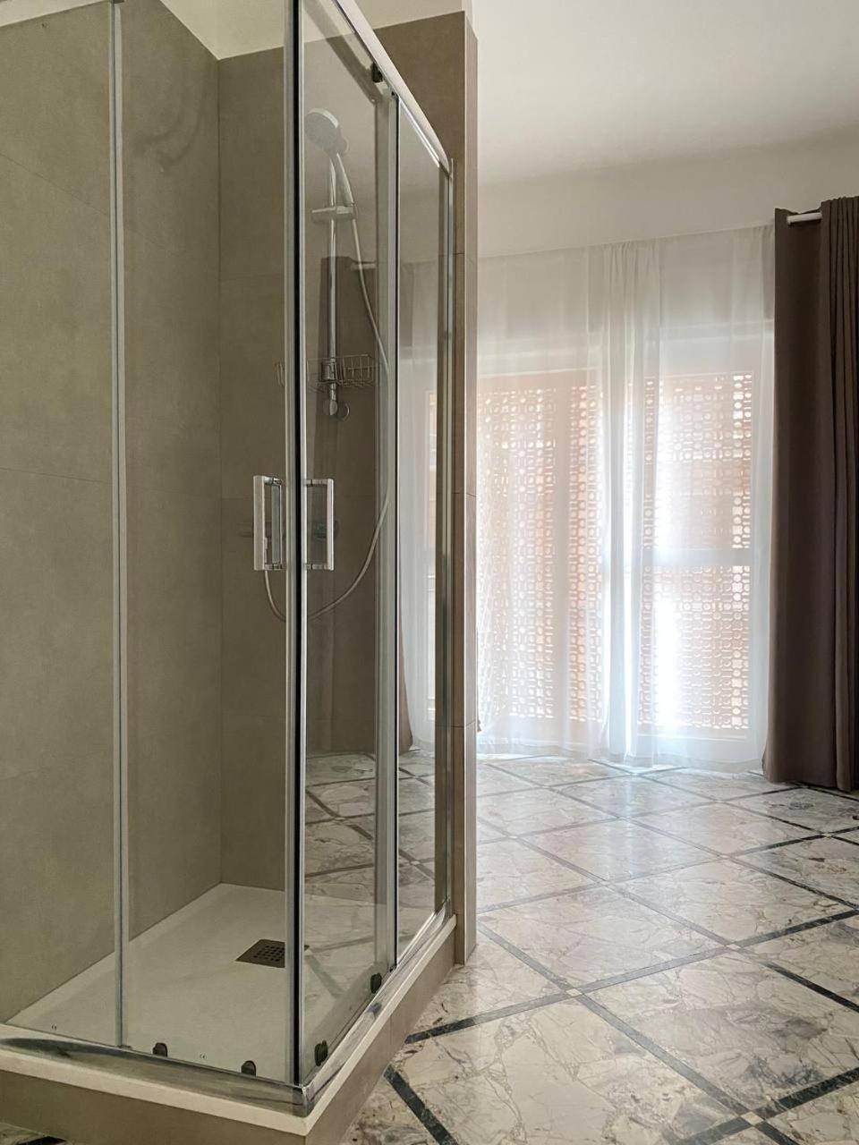 Quintino Sella Suites Bari Exteriör bild