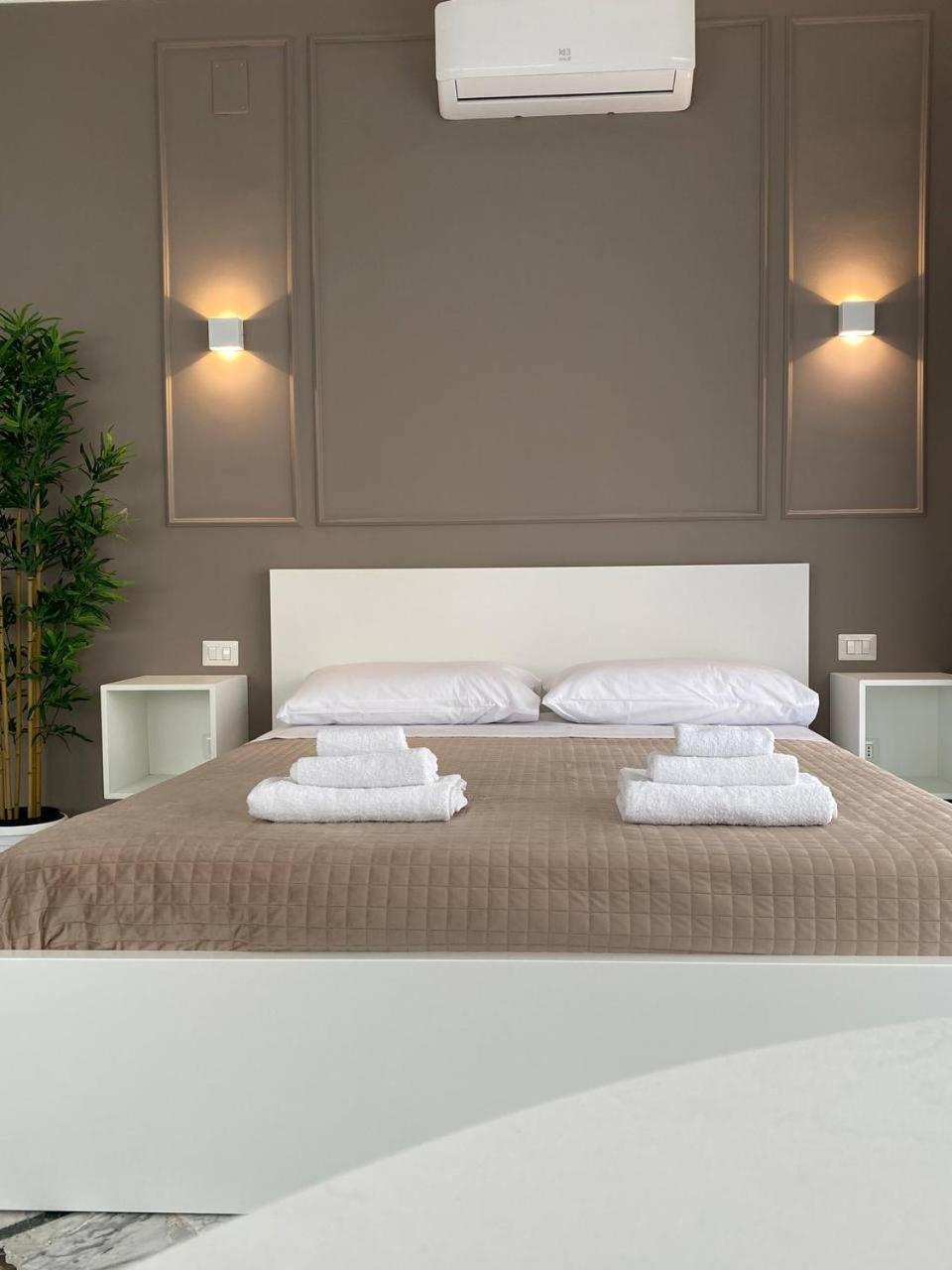 Quintino Sella Suites Bari Exteriör bild