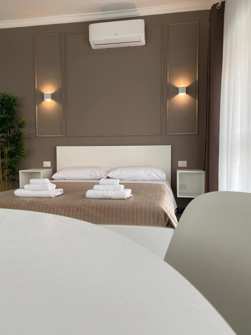 Quintino Sella Suites Bari Exteriör bild
