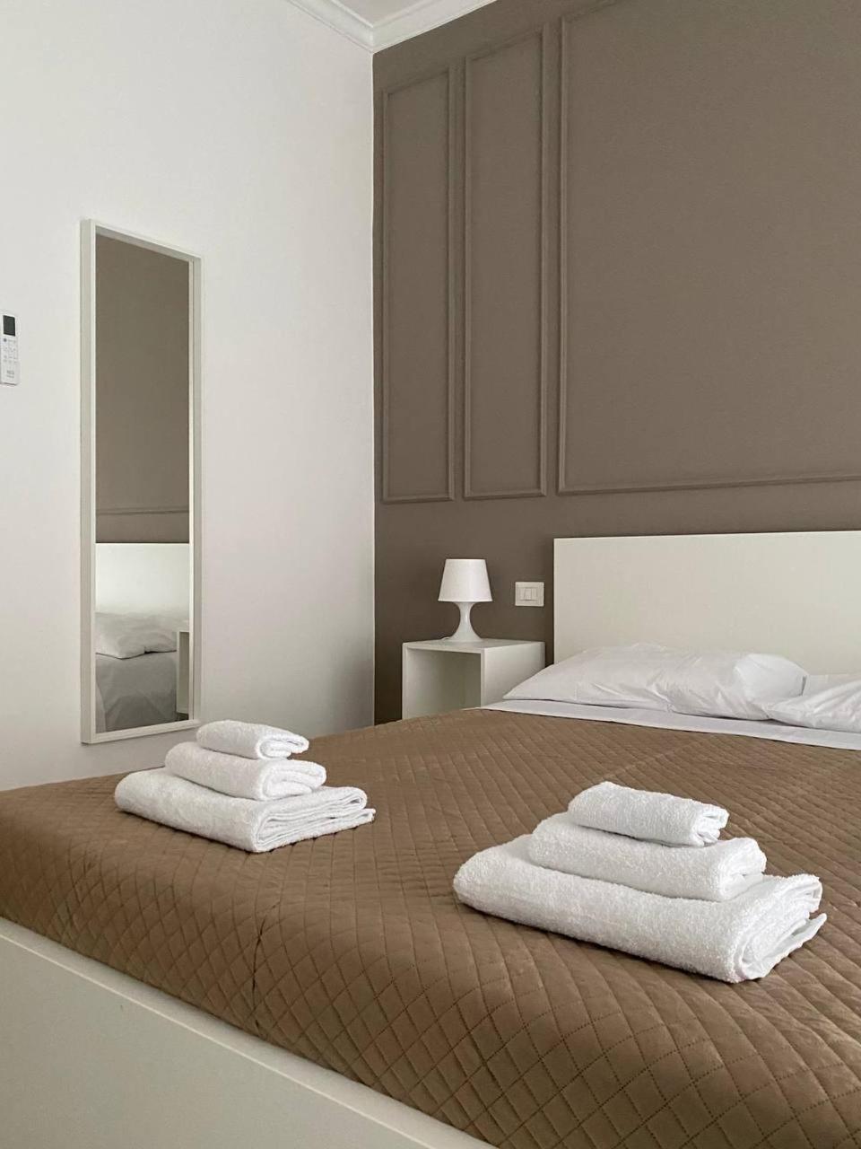 Quintino Sella Suites Bari Exteriör bild